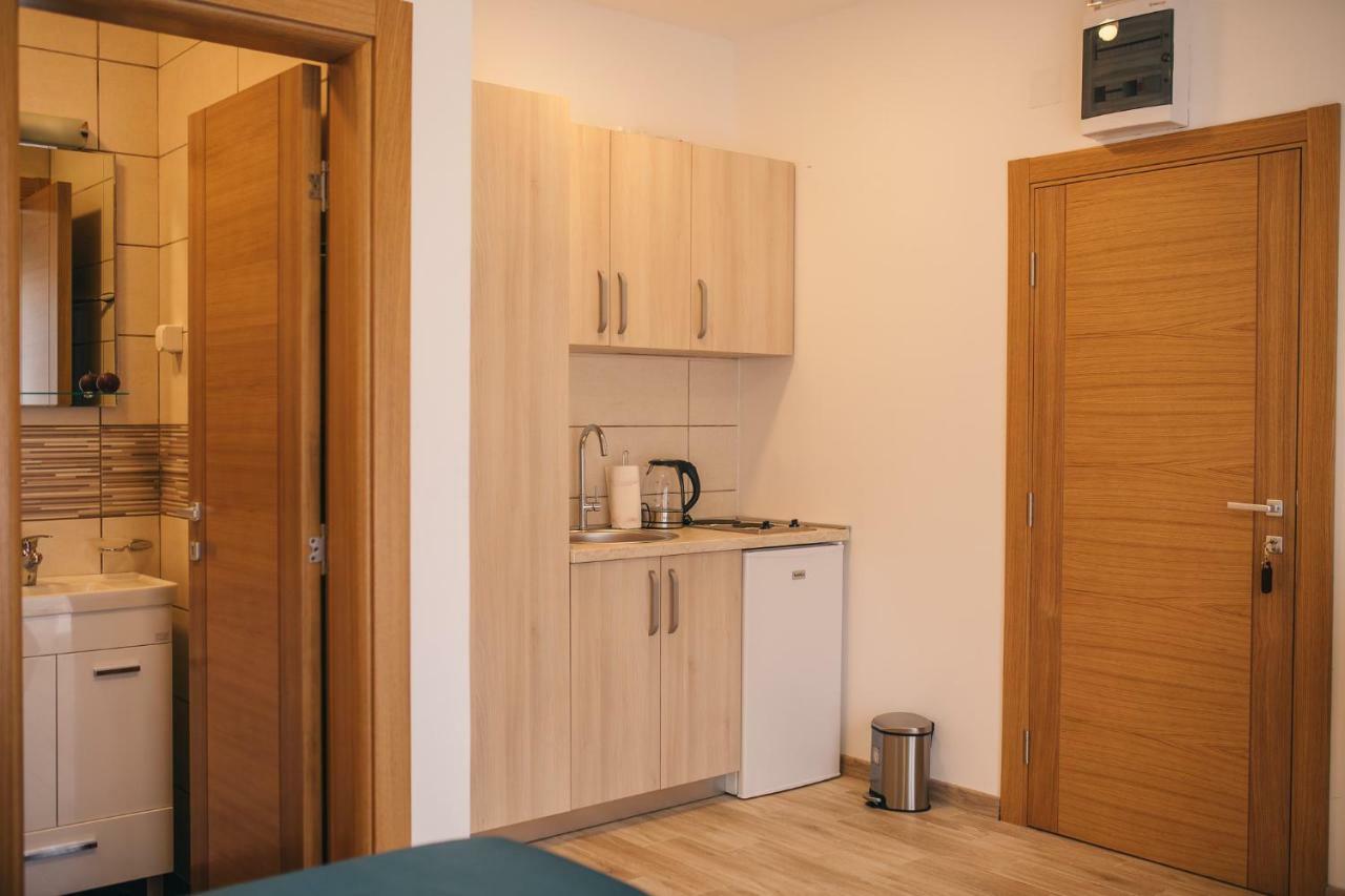 Apartments Vojislav Вирпазар Екстериор снимка