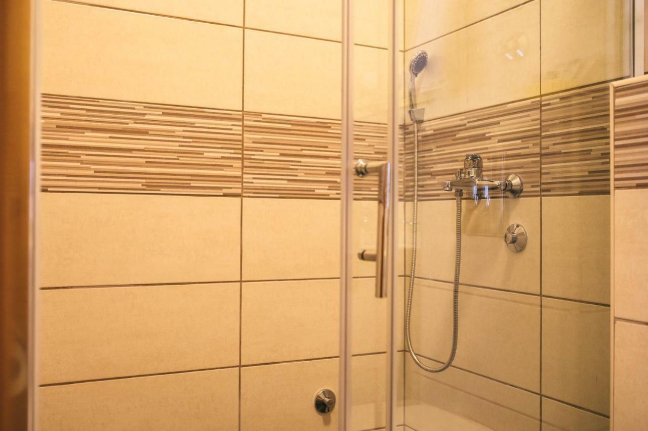 Apartments Vojislav Вирпазар Екстериор снимка