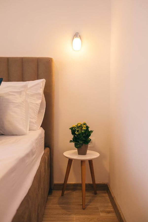 Apartments Vojislav Вирпазар Екстериор снимка
