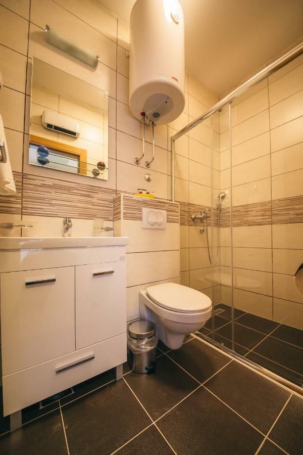 Apartments Vojislav Вирпазар Екстериор снимка