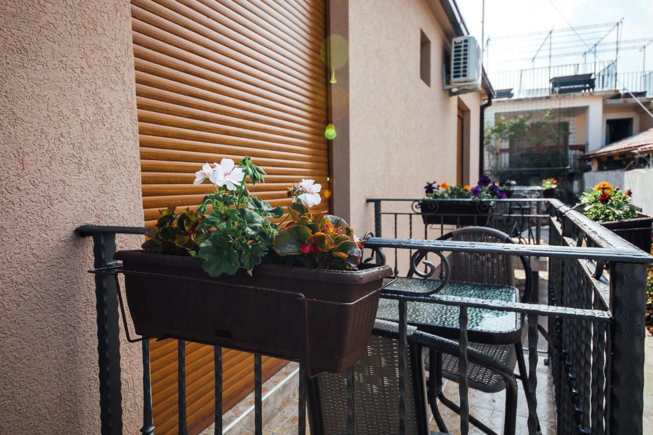 Apartments Vojislav Вирпазар Екстериор снимка