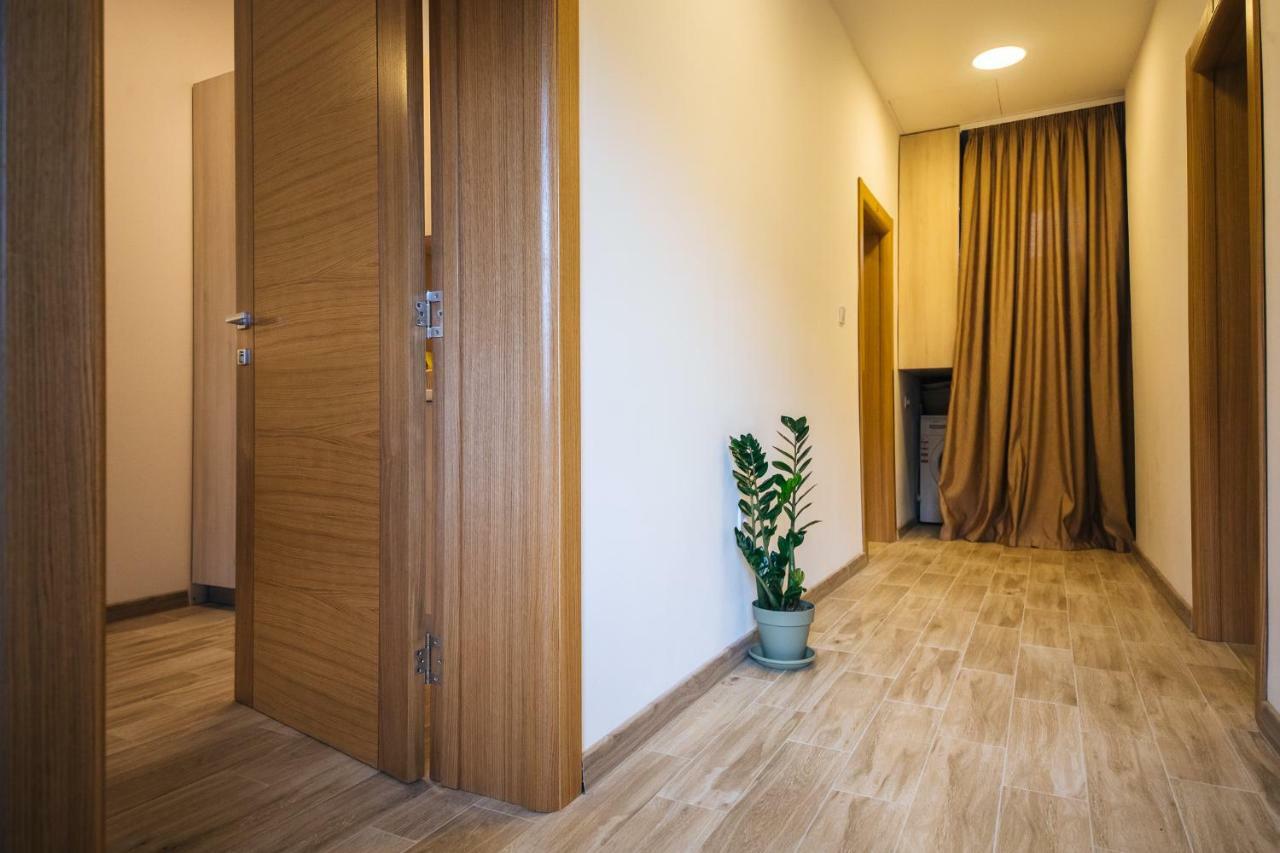 Apartments Vojislav Вирпазар Екстериор снимка