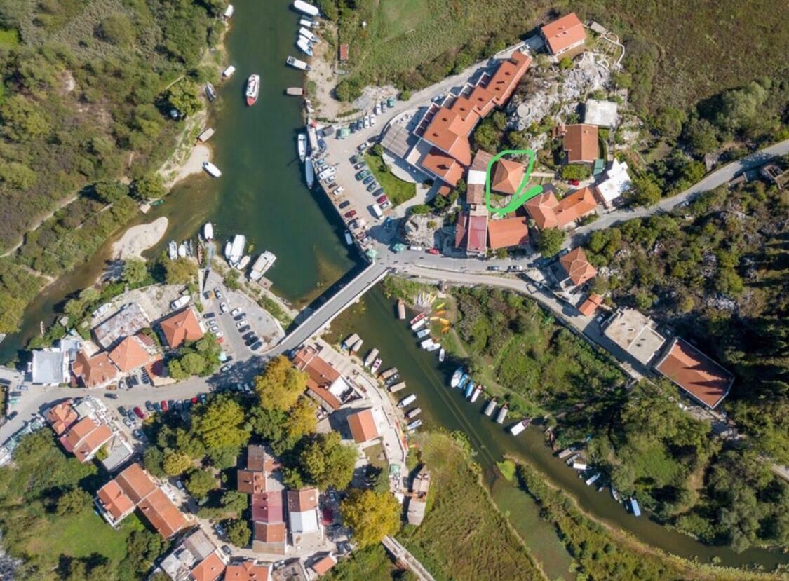 Apartments Vojislav Вирпазар Екстериор снимка